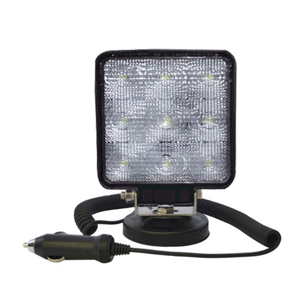 REFLEKTOR LED SA MAGNETNOM BAZOM I KABLOM
